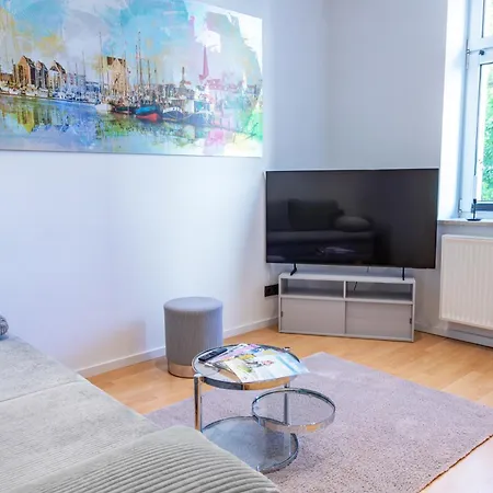 Cityflair Apartment *